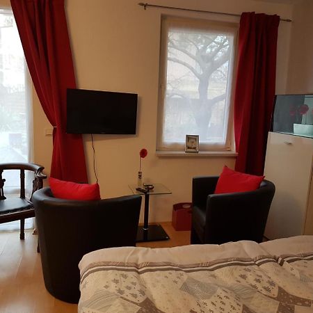 Zeuthen Ferienwohnung Am See, Stadtgrenze Berlin Dış mekan fotoğraf
